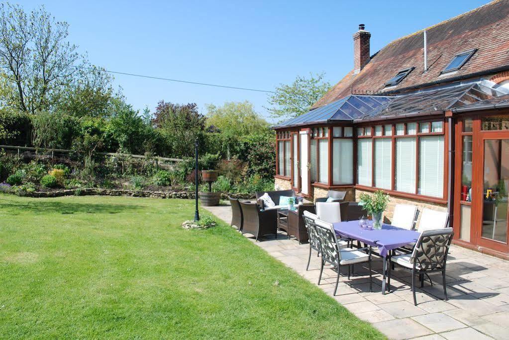 Stoneleigh Barn Bed And Breakfast 셔번 외부 사진