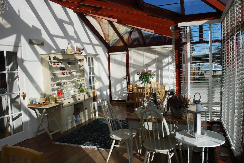 Stoneleigh Barn Bed And Breakfast 셔번 외부 사진