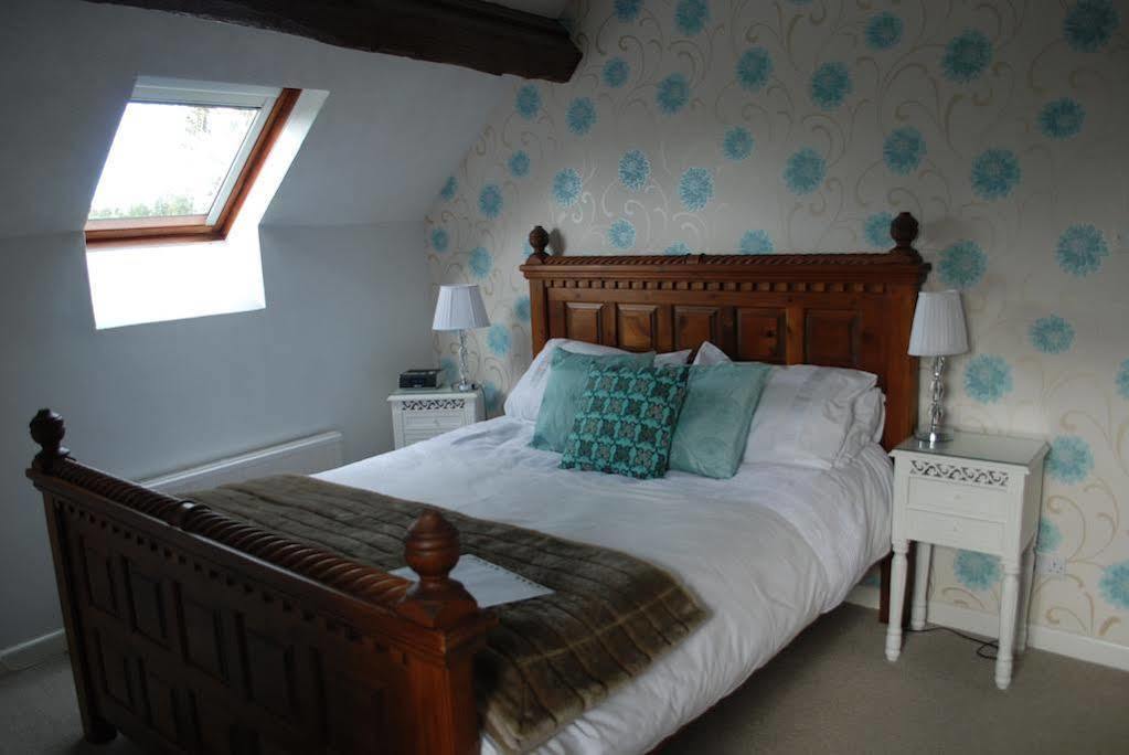 Stoneleigh Barn Bed And Breakfast 셔번 외부 사진
