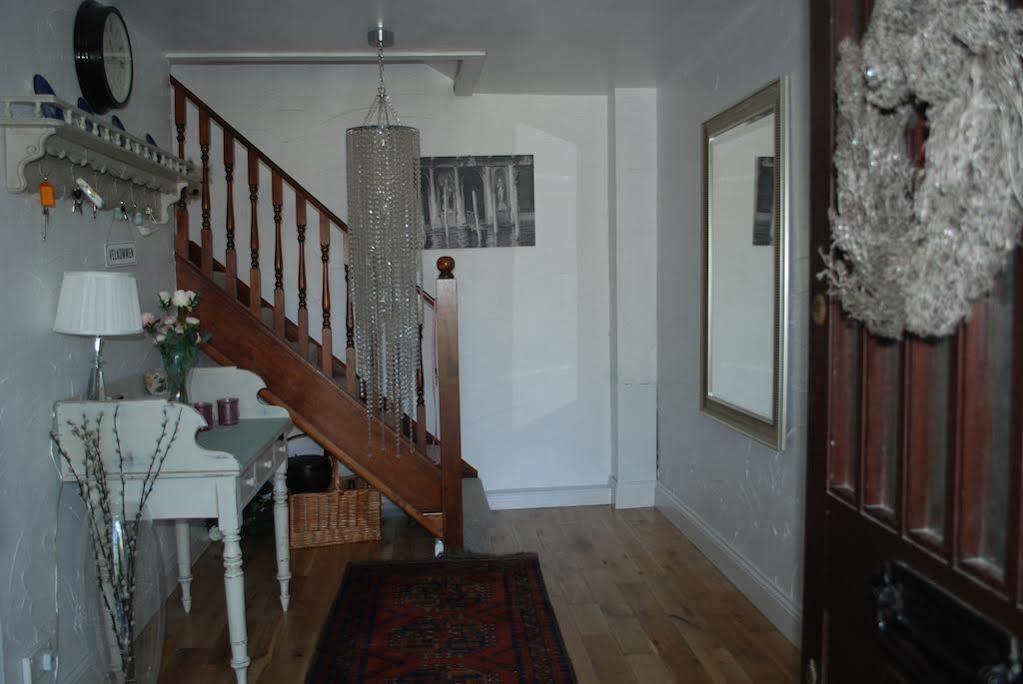 Stoneleigh Barn Bed And Breakfast 셔번 외부 사진
